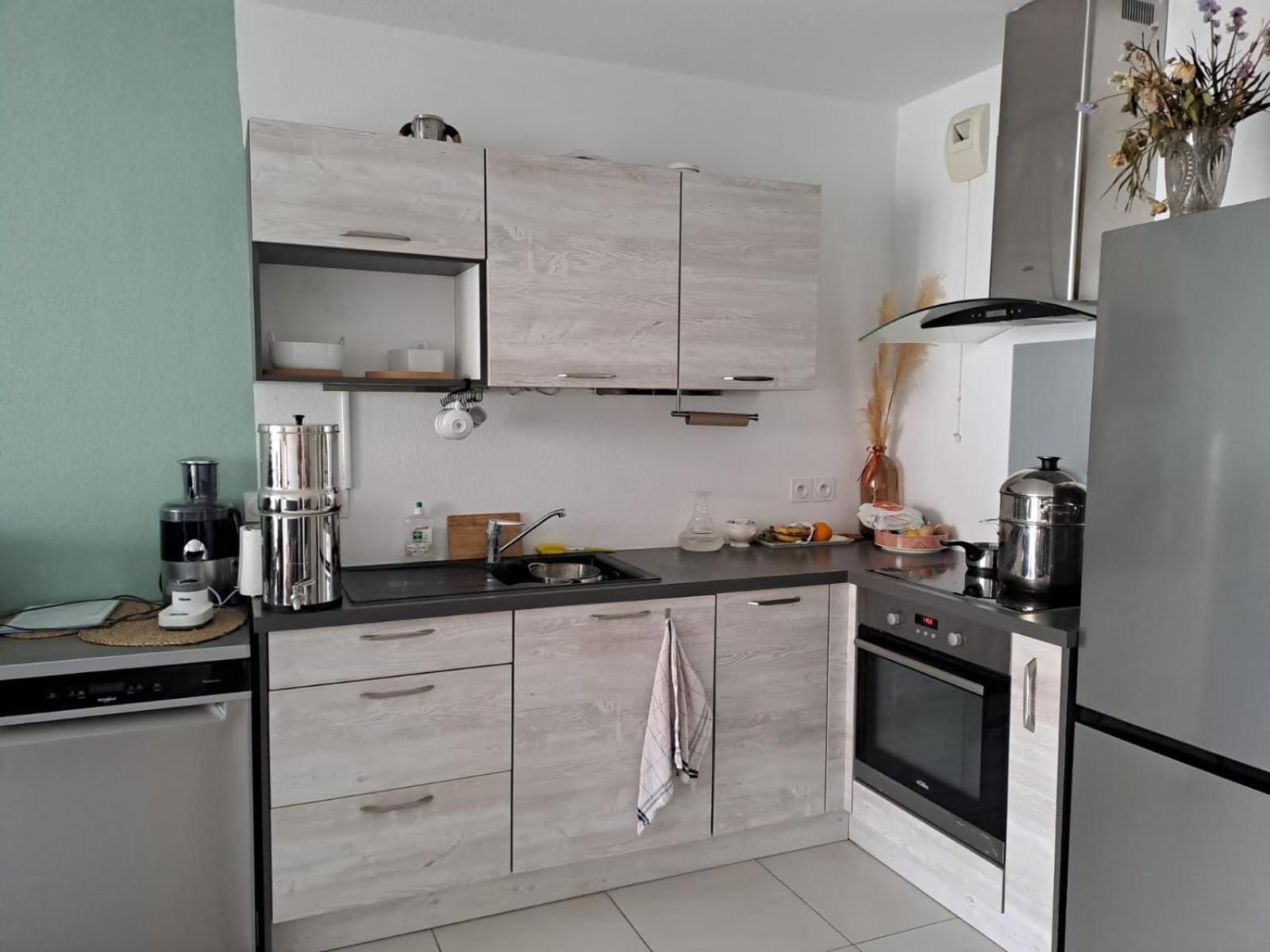 Appartement T2 Avec Terrasse, 5 Min De La Plage เฟรฌูส ภายนอก รูปภาพ